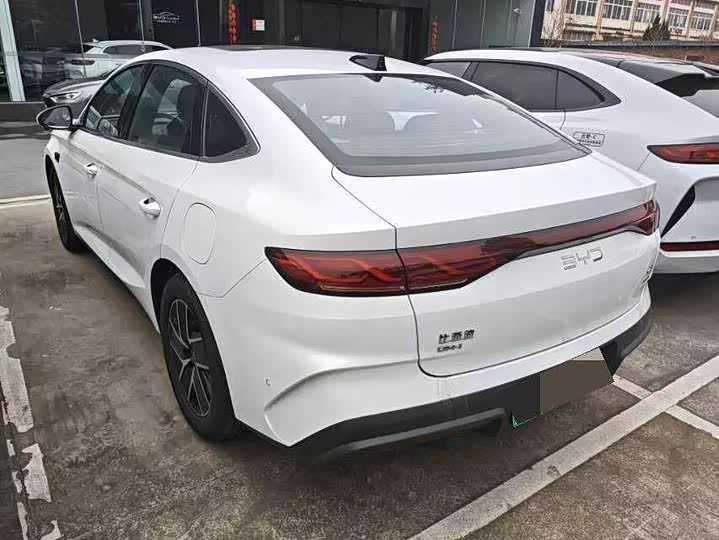 Фото 4 - BYD Qin L