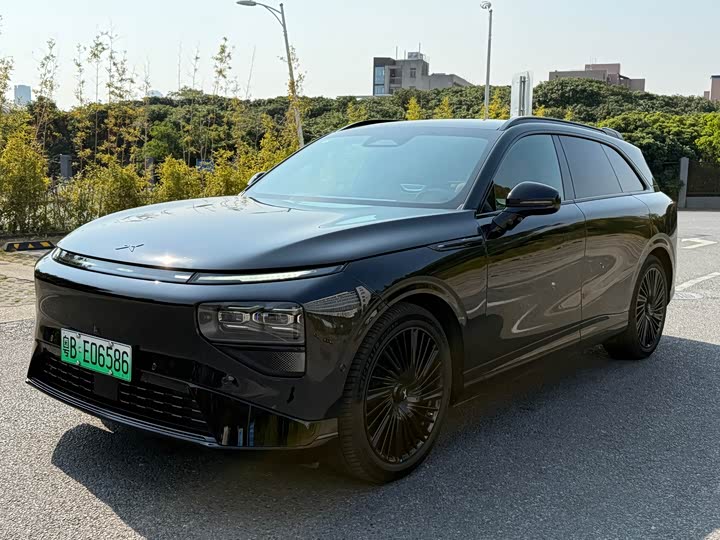 Фото 1 - XPeng G9