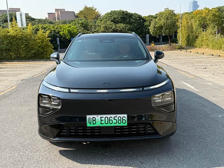 Фото 2 - XPeng G9