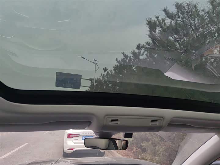 Фото 9 - Volkswagen Tayron