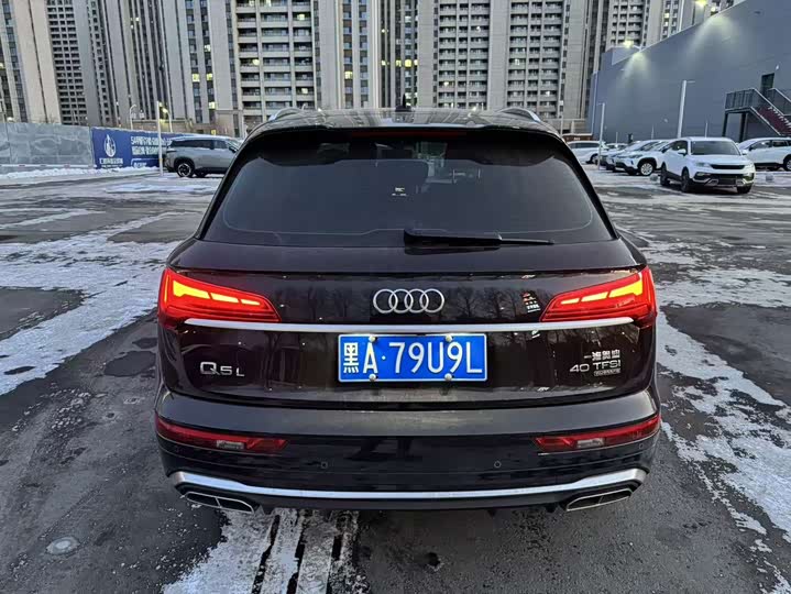 Фото 7 - Audi Q5L