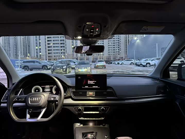 Фото 8 - Audi Q5L