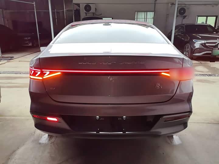 Фото 6 - BYD Qin Plus