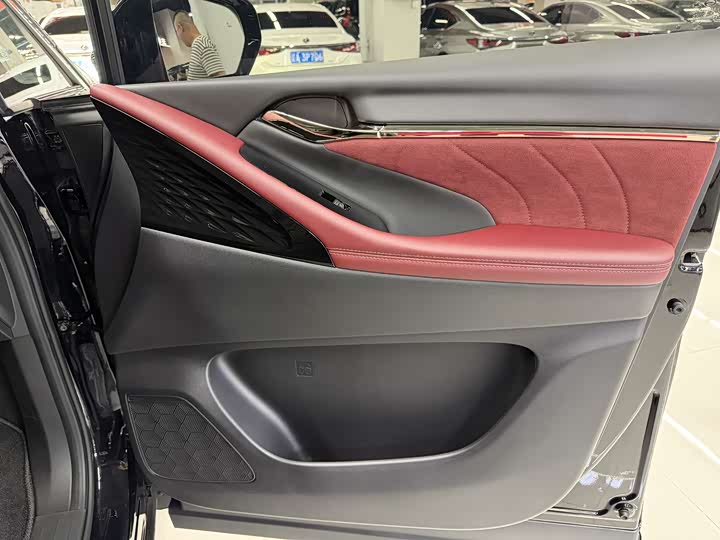 Фото 5 - GAC Trumpchi M8