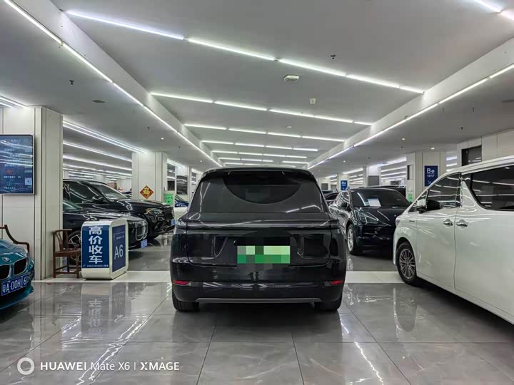 Фото 6 - LiXiang L9