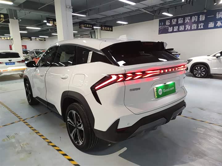 Фото 5 - Geely Galaxy L7