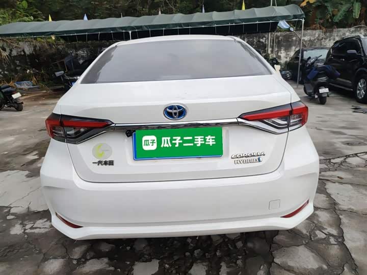 Фото 6 - Toyota Corolla