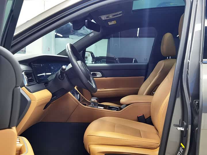 Фото 7 - LiXiang One