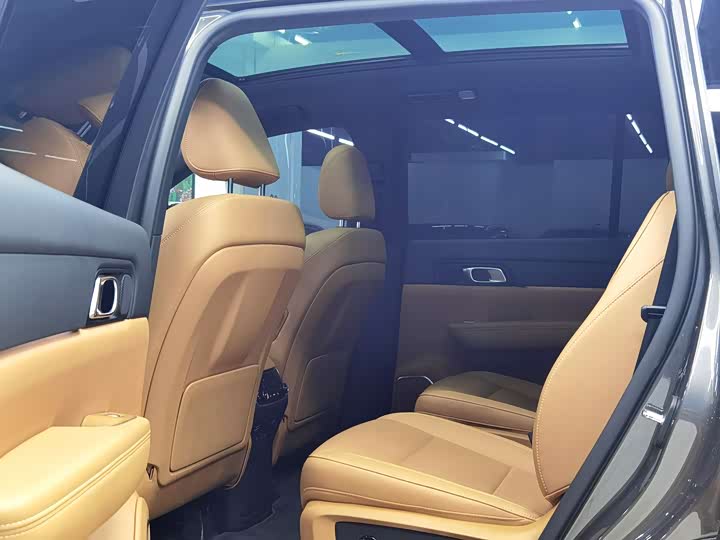 Фото 8 - LiXiang One