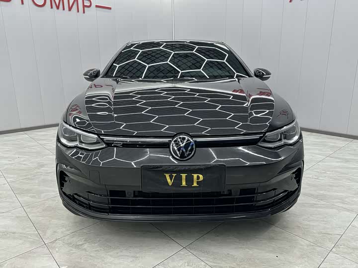 Фото 3 - Volkswagen Golf