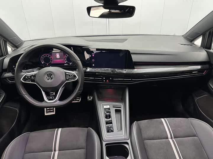 Фото 6 - Volkswagen Golf