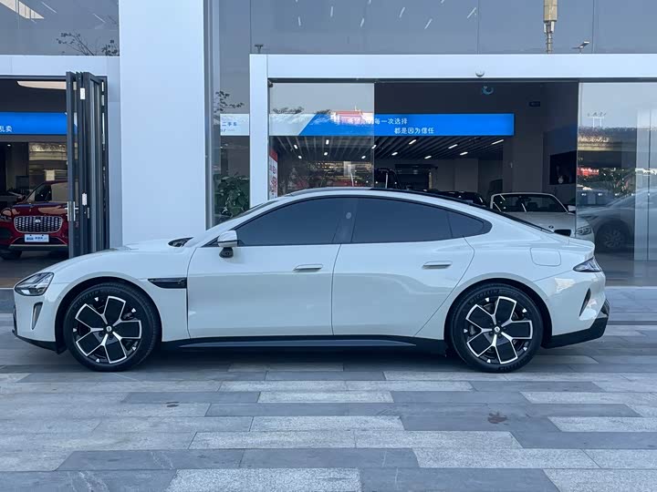 Фото 4 - Xiaomi SU7