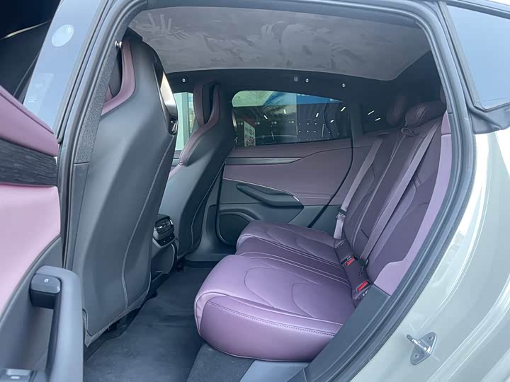 Фото 8 - Xiaomi SU7