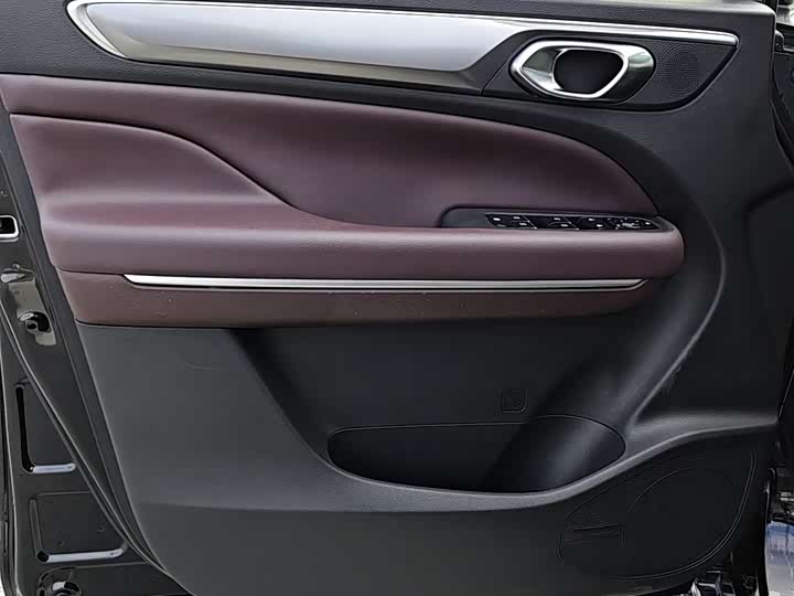 Фото 5 - GAC Trumpchi M6