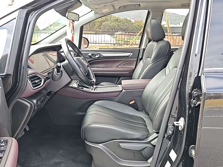 Фото 6 - GAC Trumpchi M6