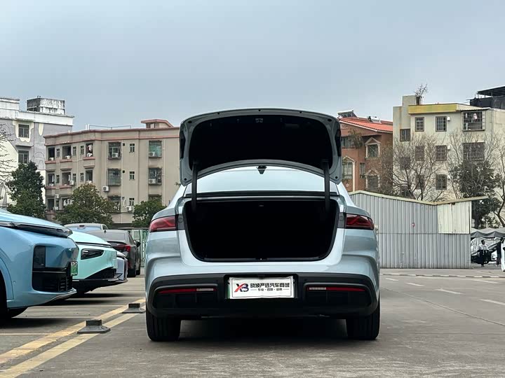 Фото 6 - BYD Qin L