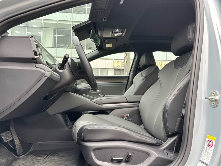 Фото 8 - BYD Qin L