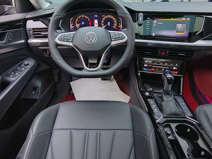 Фото 7 - Volkswagen Passat