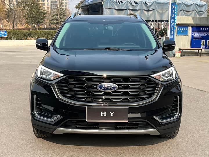 Фото 2 - Ford Edge