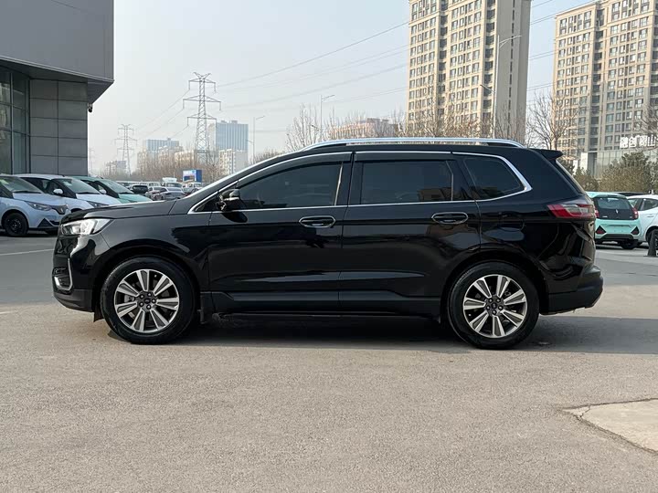 Фото 3 - Ford Edge