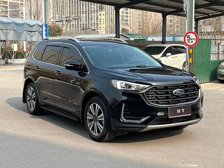 Фото 8 - Ford Edge