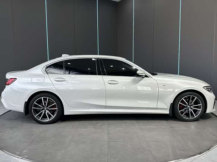Фото 4 - BMW 3 Series