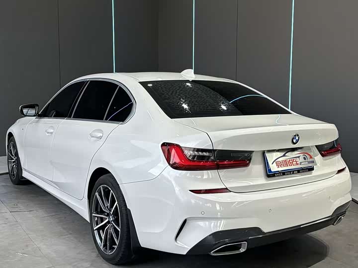 Фото 8 - BMW 3 Series