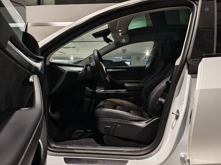 Фото 5 - Tesla Model Y