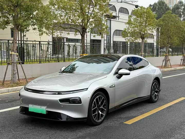 Фото 1 - XPeng P7
