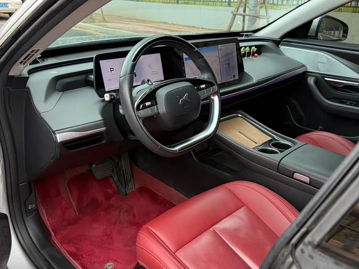 Фото 3 - XPeng P7