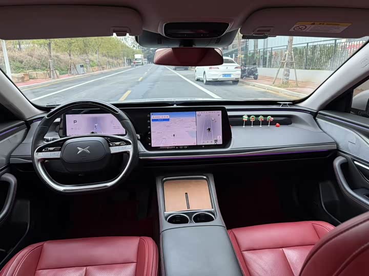 Фото 4 - XPeng P7