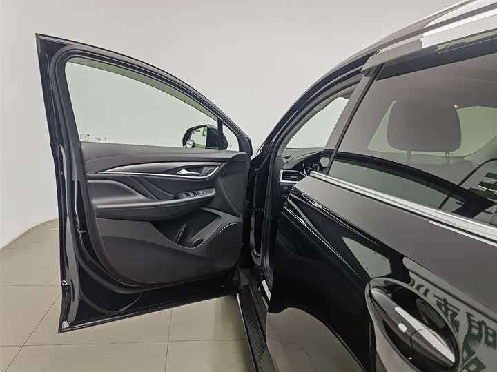 Фото 8 - Buick Enclave