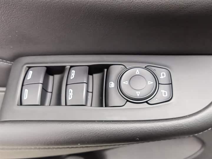 Фото 9 - Buick Enclave