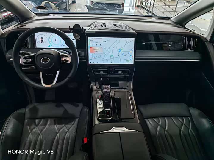 Фото 3 - GAC Trumpchi M8