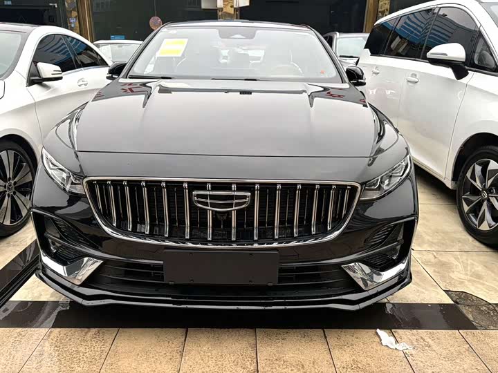 Фото 2 - Geely Preface