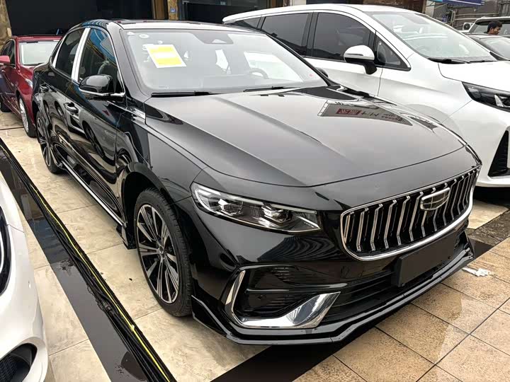 Фото 3 - Geely Preface