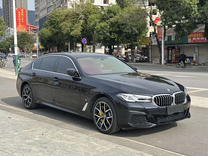 Фото 3 - BMW 5 Series