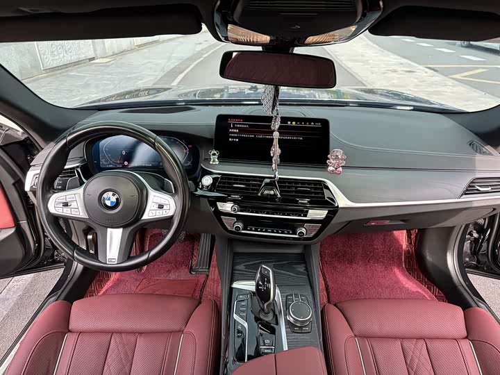 Фото 9 - BMW 5 Series