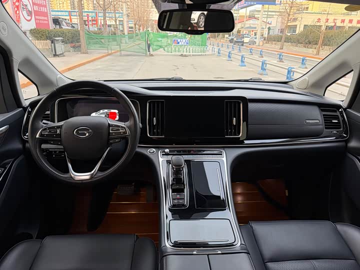 Фото 9 - GAC Trumpchi M8