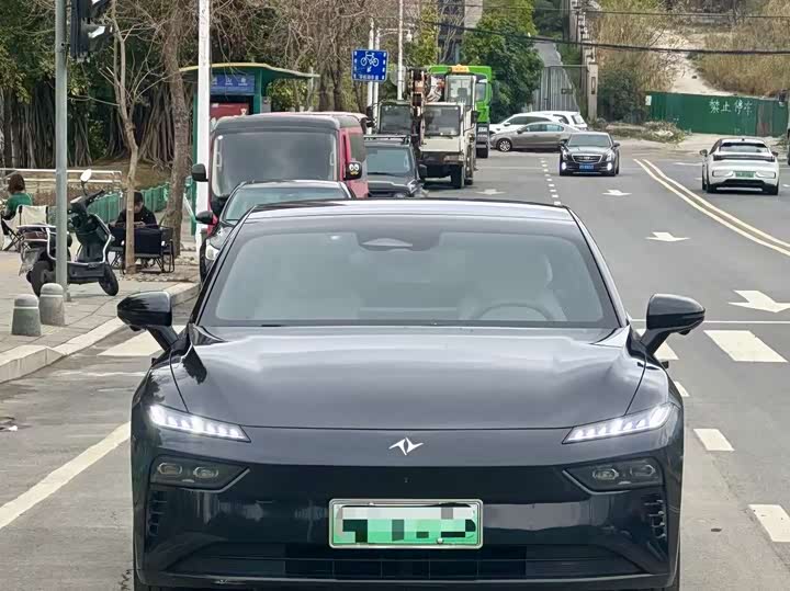 Фото 2 - Dongfeng Yipai eπ 007