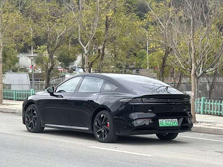 Фото 8 - Dongfeng Yipai eπ 007