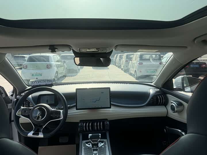 Фото 9 - BYD Yuan Plus