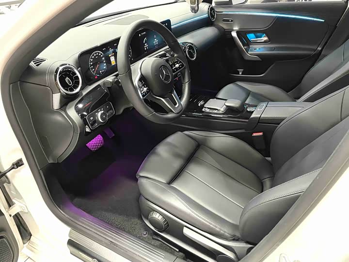 Фото 5 - Mercedes-Benz A-Class