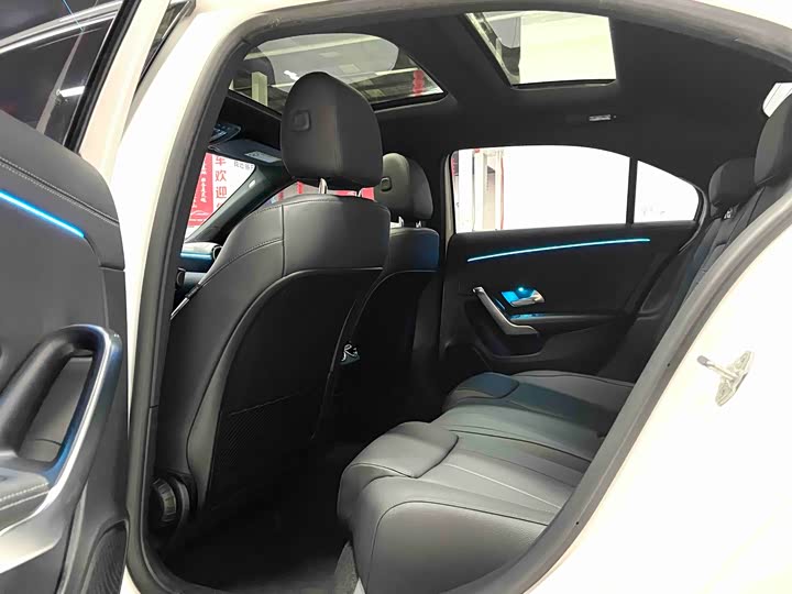 Фото 7 - Mercedes-Benz A-Class