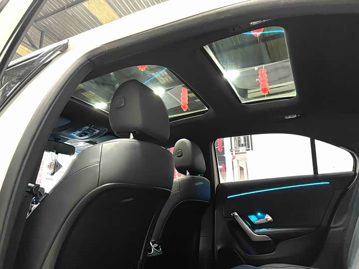 Фото 8 - Mercedes-Benz A-Class