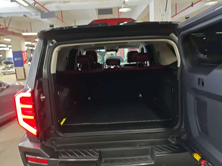 Фото 7 - Tank 400 Hybrid