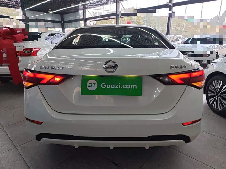 Фото 6 - Nissan Sylphy