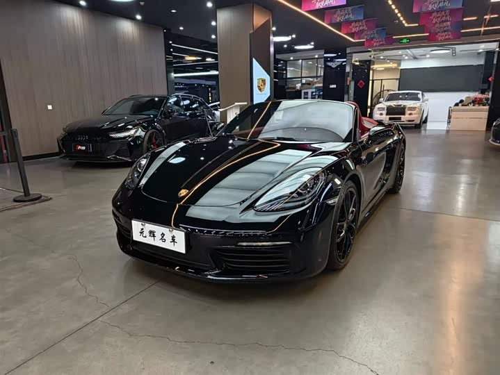 Фото 1 - Porsche 718