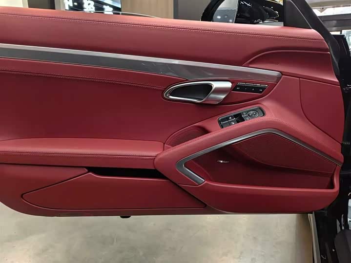 Фото 6 - Porsche 718