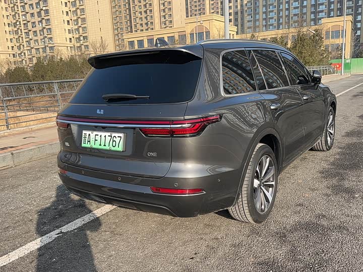 Фото 5 - LiXiang One